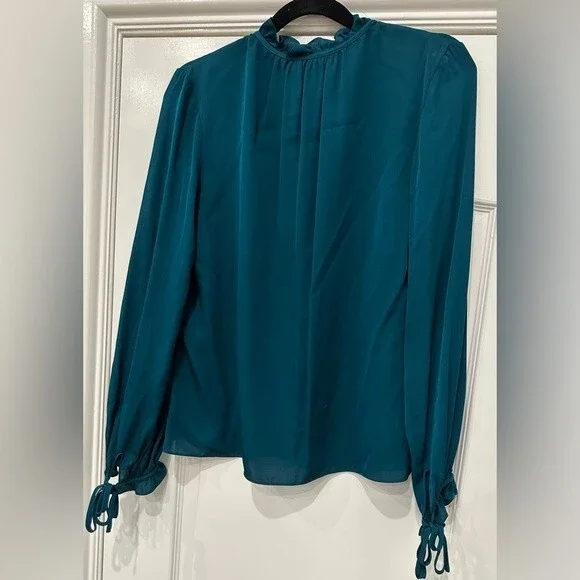 Milly Emerald Green Ruffle Neck Silk Blouse Size Small - Picture 2 of 7